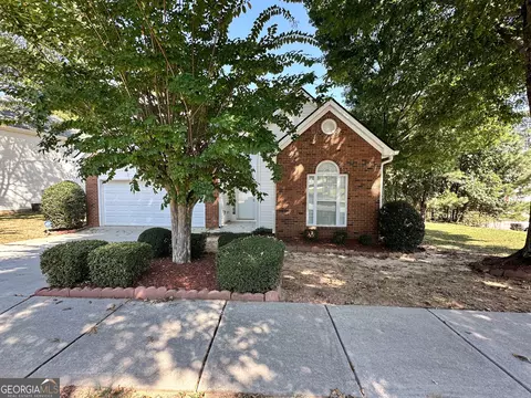 38 Harpers Farm Dr, Newnan, GA 30263