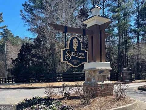 15 Saratoga Dr, Rydal, GA 30171