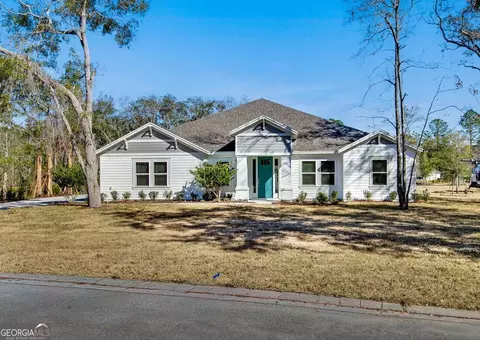 100 Cormorant Ct, Saint Marys, GA 31558