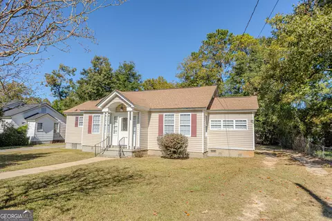 809 Highland Ave, Dublin, GA 31021 photo 3