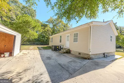 809 Highland Ave, Dublin, GA 31021 photo 10