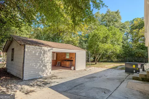 809 Highland Ave, Dublin, GA 31021 photo 9