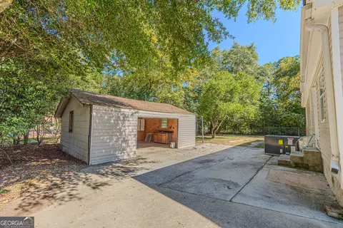 809 Highland Ave, Dublin, GA 31021 photo 8