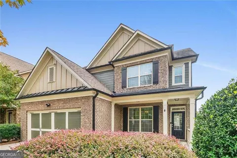 6757 Big Sky Dr, Flowery Branch, GA 30542