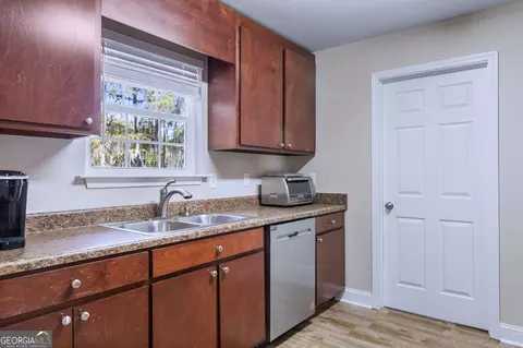 Kitchen - 123 Entreken Rd, Cobb, GA 31735 photo 1 of 4