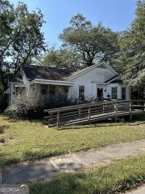 15 W Tate St, Elberton, GA 30635