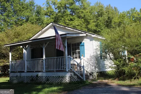 42 Oak St, Hampton, GA 30228