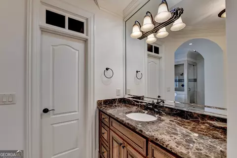 Bath - 8190 Prestwick Cir, Duluth, GA 30097 photo 3 of 10