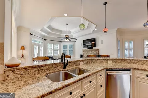 Kitchen - 8190 Prestwick Cir, Duluth, GA 30097 photo 9 of 10