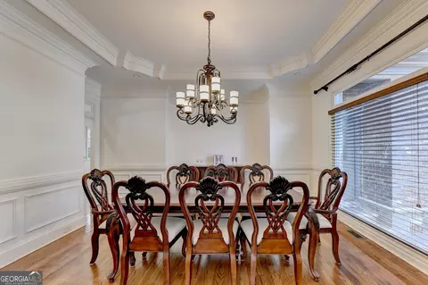 Dining - 8190 Prestwick Cir, Duluth, GA 30097 photo 2 of 4