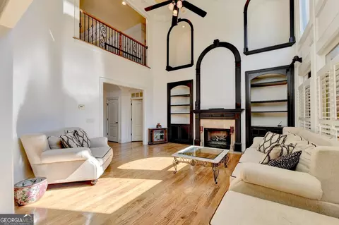 Living - 8190 Prestwick Cir, Duluth, GA 30097 photo 6 of 9