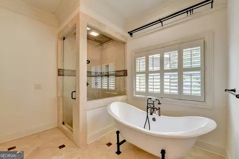 Bath - 8190 Prestwick Cir, Duluth, GA 30097 photo 5 of 10