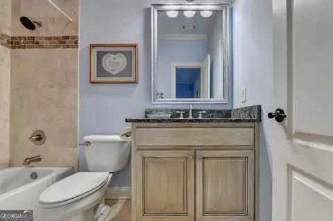 Bath - 8190 Prestwick Cir, Duluth, GA 30097 photo 8 of 10