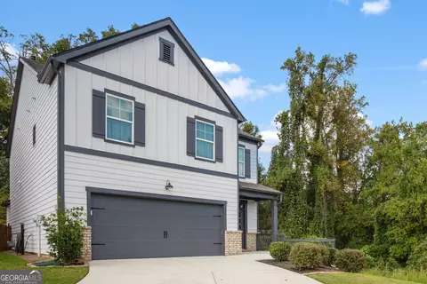 5723 Screech Owl Dr, Flowery Branch, GA 30542
