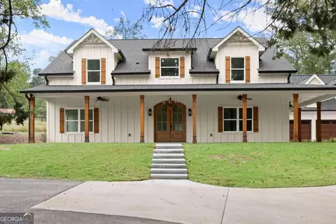 4450 Three Bridges Rd, Gillsville, GA 30543
