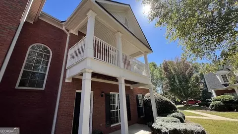 342 Mill Pond Xing #B2, Carrollton, GA 30116
