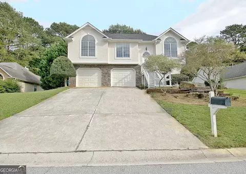 109 Chase Ct, Peachtree City, GA 30269