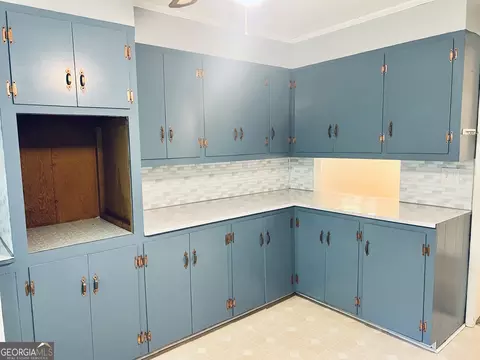 2307 31st St, Valley, AL 36854 photo 5