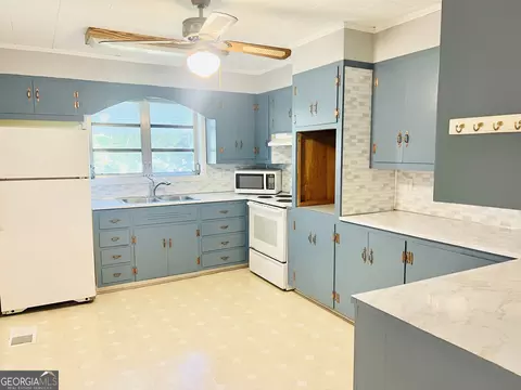 2307 31st St, Valley, AL 36854 photo 6