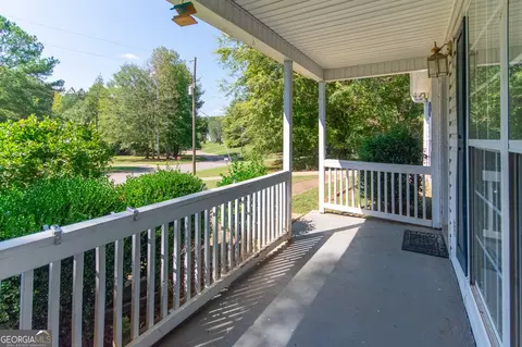 444 Hampton Green Dr, Lagrange, GA 30240 photo 5