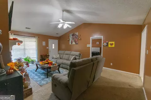 444 Hampton Green Dr, Lagrange, GA 30240 photo 10