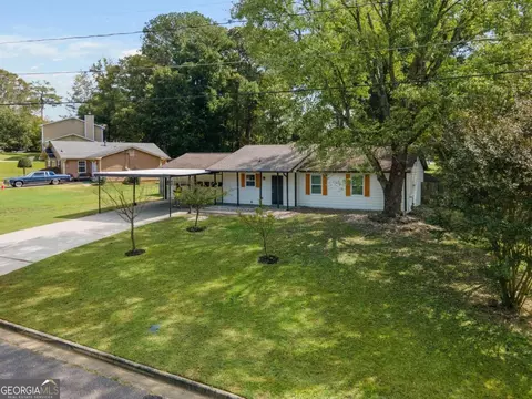1023 Lombardy Way, Jonesboro, GA 30238