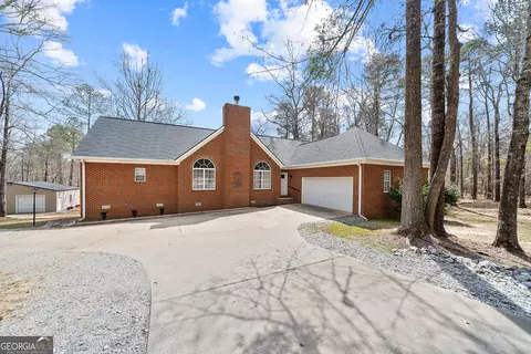 163 Oak Leaf Cir, Eatonton, GA 31024