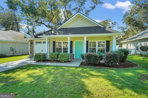 116 Wilson Ave, Hinesville, GA 31313