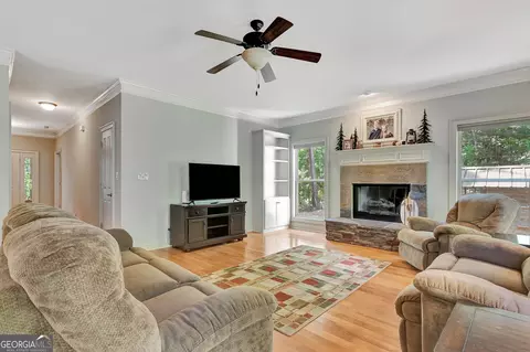 Living - 205 Carson Rd, Brooks, GA 30205 photo 4 of 4