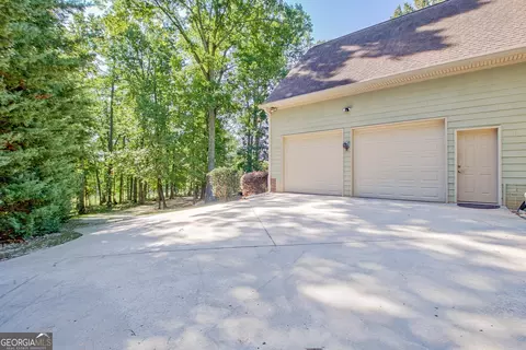Exterior - 205 Carson Rd, Brooks, GA 30205 photo 13 of 34