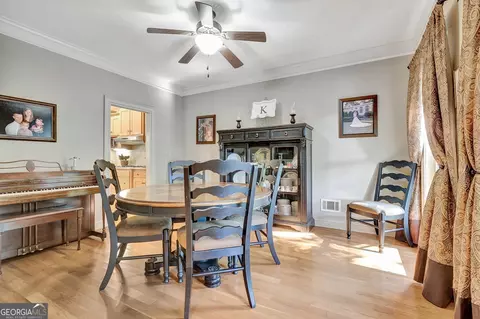 Dining - 205 Carson Rd, Brooks, GA 30205 photo 1 of 3