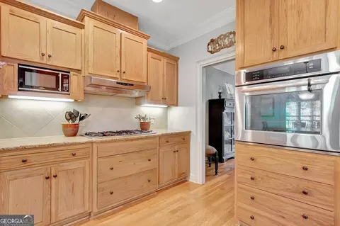 Kitchen - 205 Carson Rd, Brooks, GA 30205 photo 4 of 5