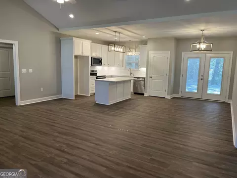 101 Hedge Row, Dublin, GA 31021 photo 2