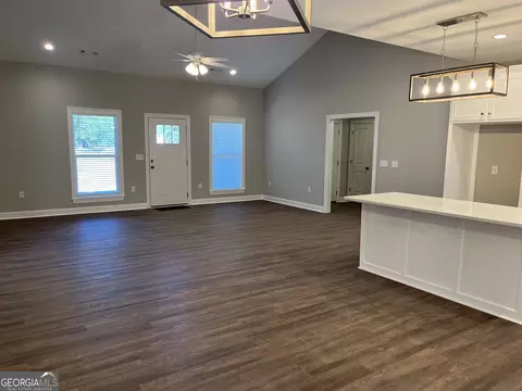 101 Hedge Row, Dublin, GA 31021 photo 5