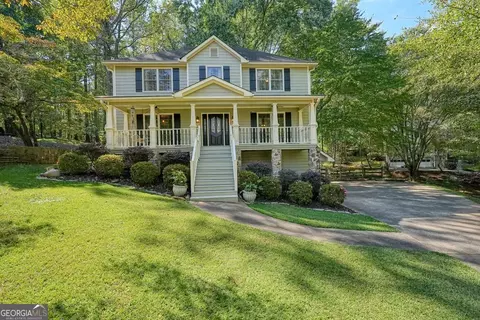 906 Crabapple Ct, Woodstock, GA 30188