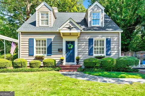 712 Woodland Dr, Griffin, GA 30224