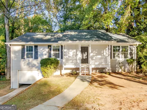 9091 Raven Dr, Jonesboro, GA 30238
