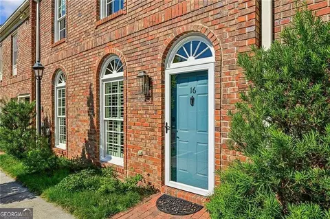16 Kings Walk NE, Atlanta, GA 30307