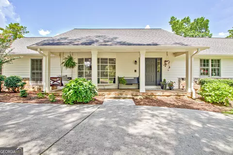 110 Thorne Ridge Trl, Fayetteville, GA 30214