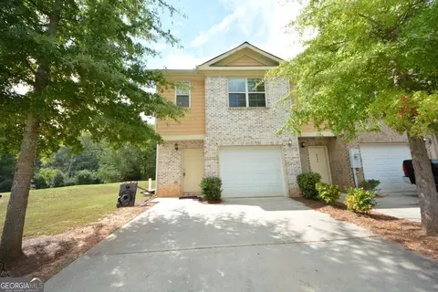 3047 Bonnes Dr, Lithonia, GA 30038 photo 1