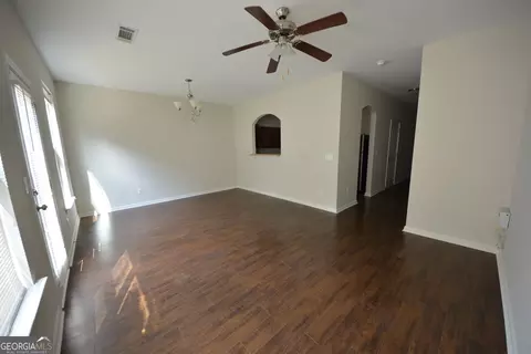 3047 Bonnes Dr, Lithonia, GA 30038 photo 6