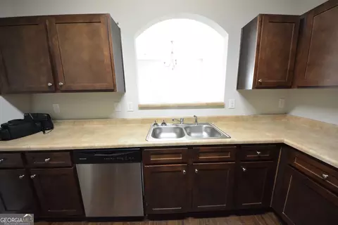3047 Bonnes Dr, Lithonia, GA 30038 photo 13