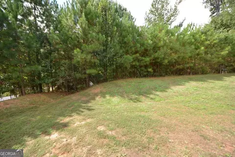 3047 Bonnes Dr, Lithonia, GA 30038 photo 4