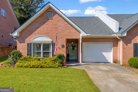65 Green Hill Pl, Toccoa, GA 30577