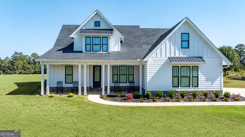 640 Shady Ln, Williamson, GA 30292