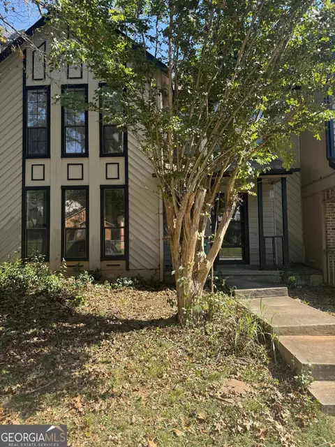 816 Heritage Oaks Dr, Stone Mountain, GA 30088
