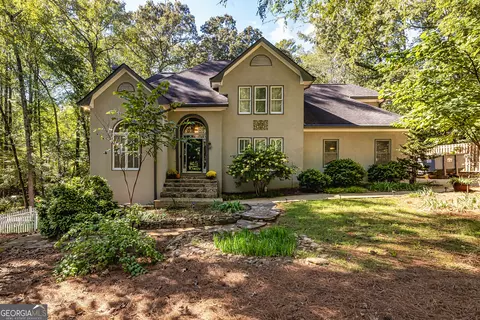 30 Navaho Ln, Sharpsburg, GA 30277