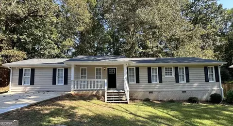 3869 Rosedale Ln, Douglasville, GA 30135