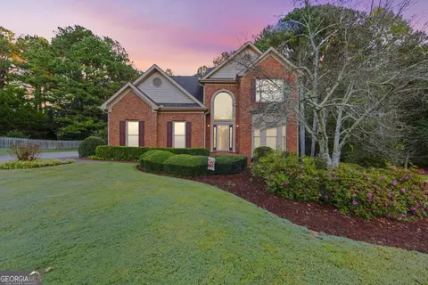 2390 Pinehaven Ct, Grayson, GA 30017