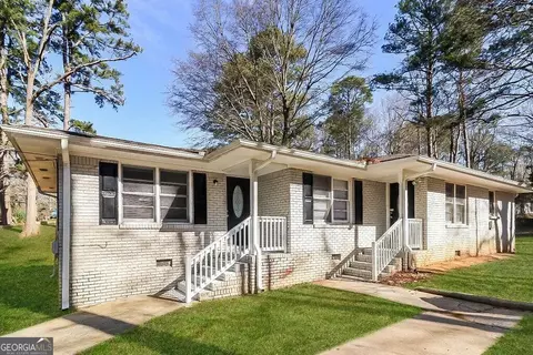 6447 Piney Cir SW #A & B, Mableton, GA 30126
